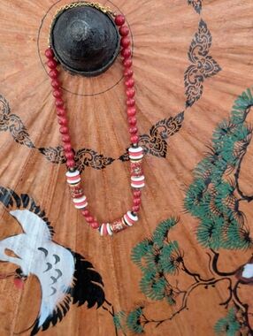 Japan Antique Floral Hand Painted Beaded Necklace